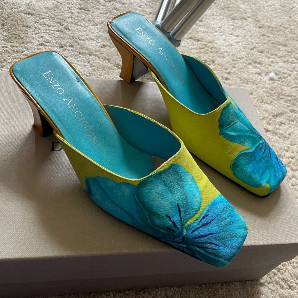 Vintage Enzo Angiolini kitten heel mule